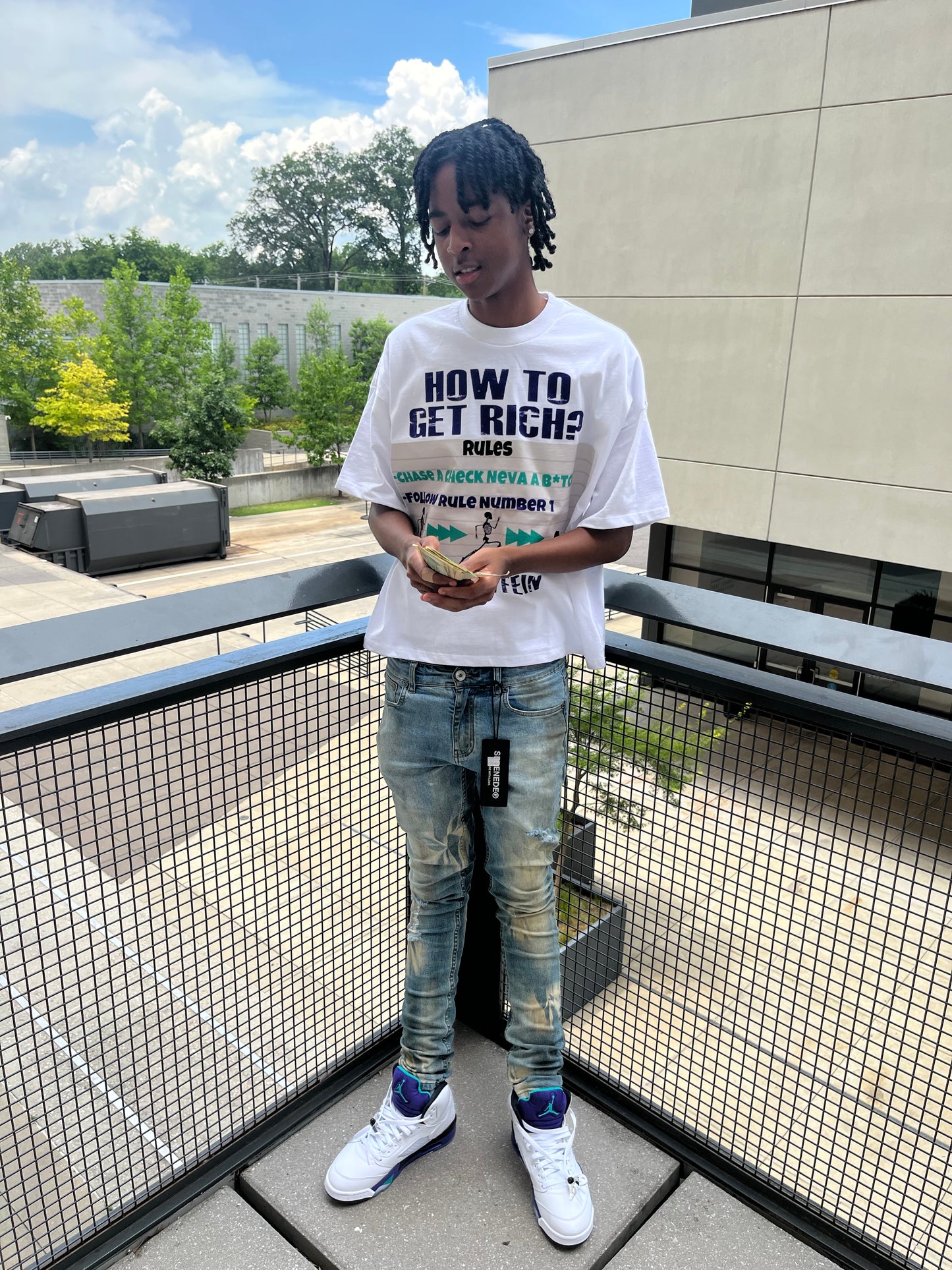 Chase A Check โGrapeโ ๐