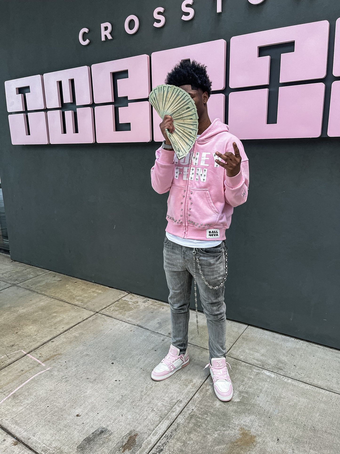 M/F “bubblegum” zip-up💗